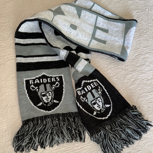 NFL Accessories - Raiders Scarf